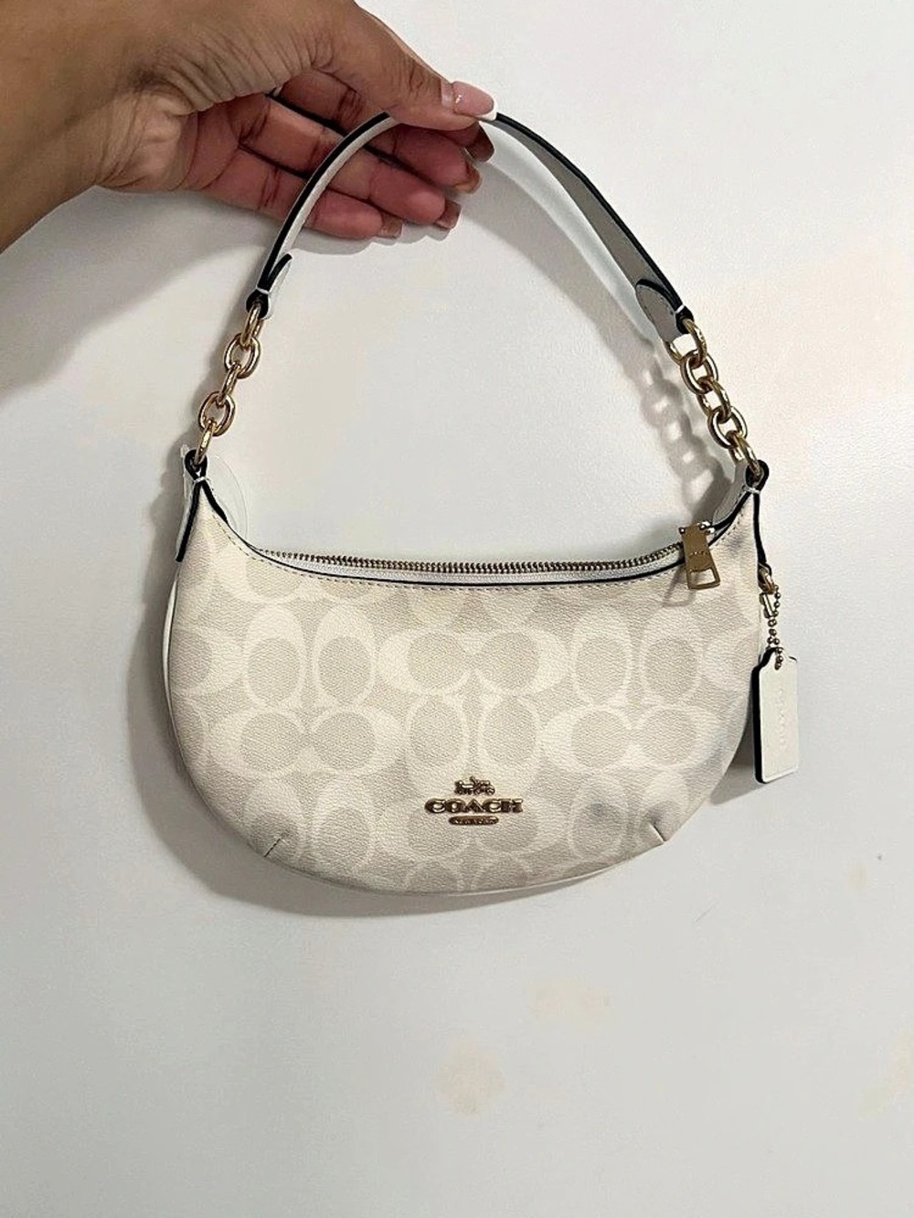 Coach Ergo Shoulder Bag Shoulder Bag in White & Gold NWT